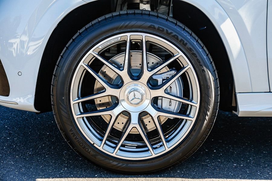 New 2026 Mercedes-Benz GLE 53 AMG 4MATIC image 9