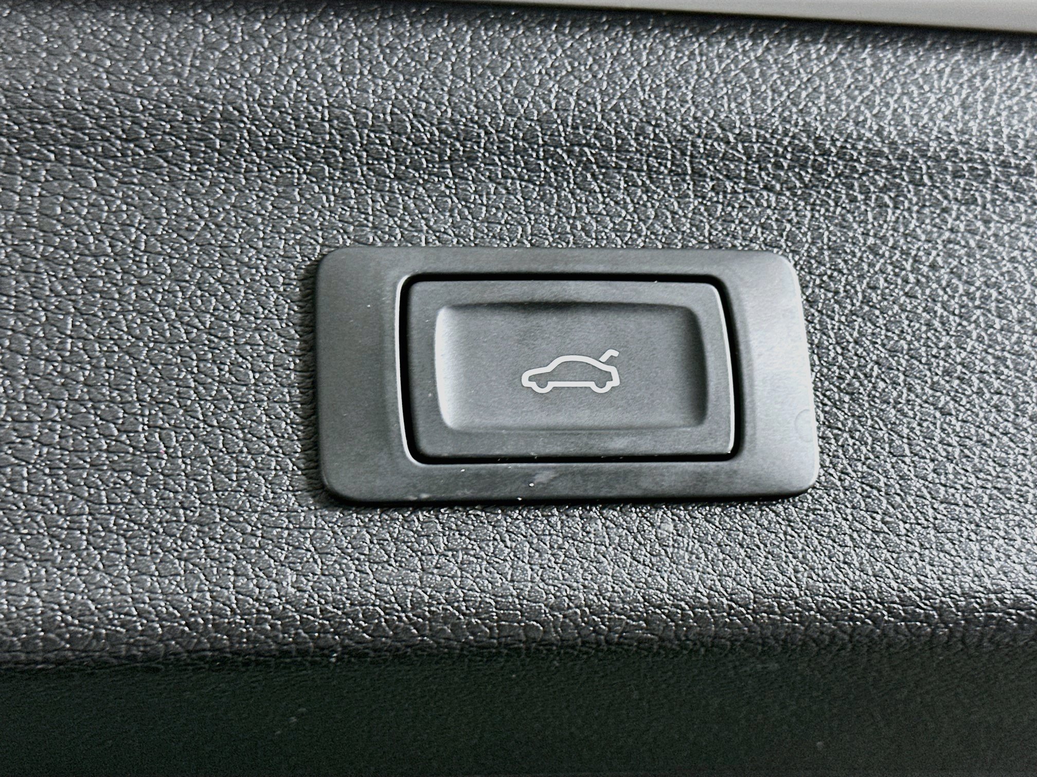 Used 2025 Audi Q3 2.0T Premium AWD/4WD image 29
