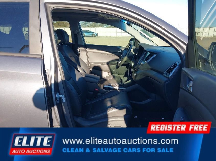 Used 2018 Hyundai Tucson Limited w/ Ultimate Package 02 image 10