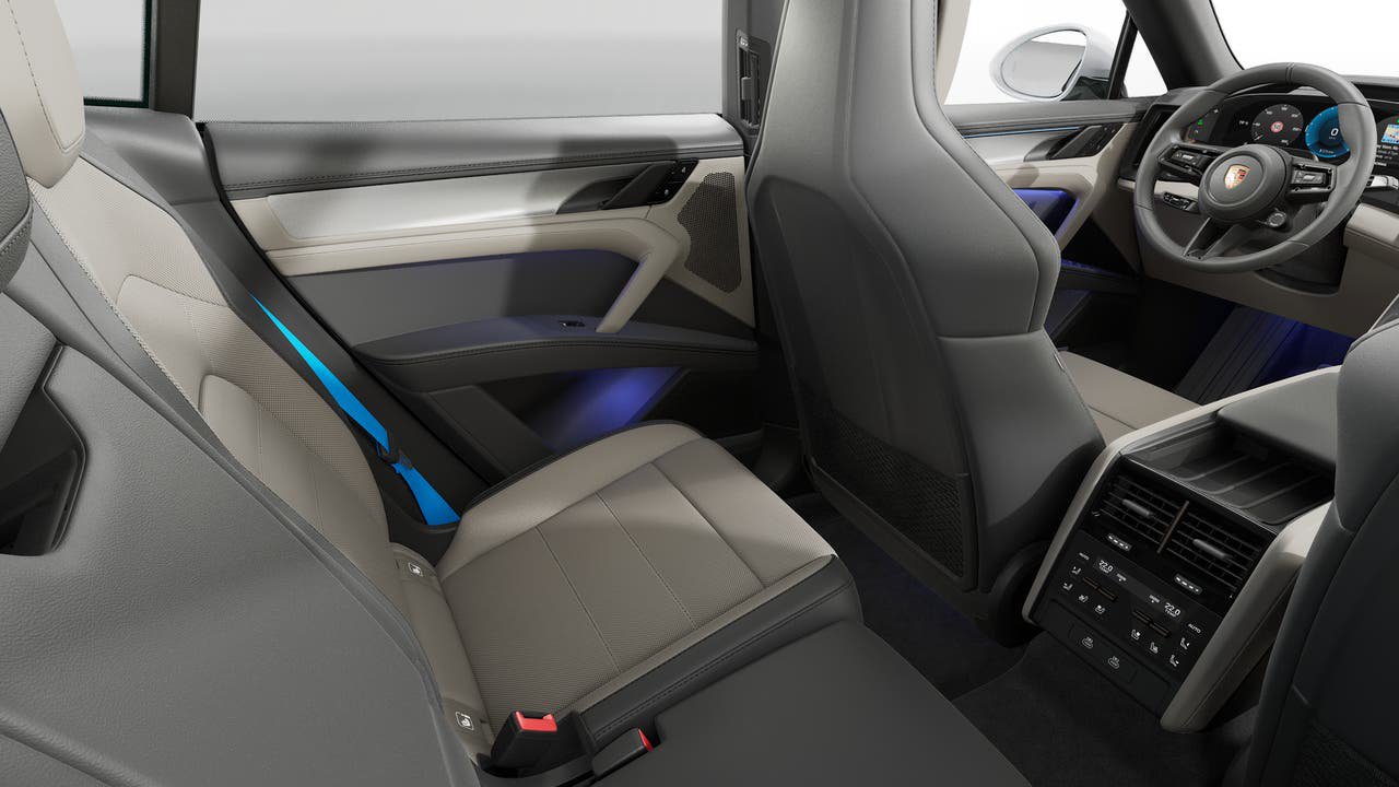 New 2026 Porsche Cayenne Electric AWD/4WD image 14