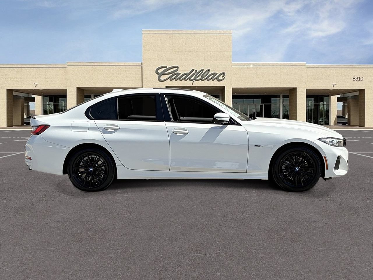Used 2023 BMW 330e w/ Driving Assistance Package RWD image 4