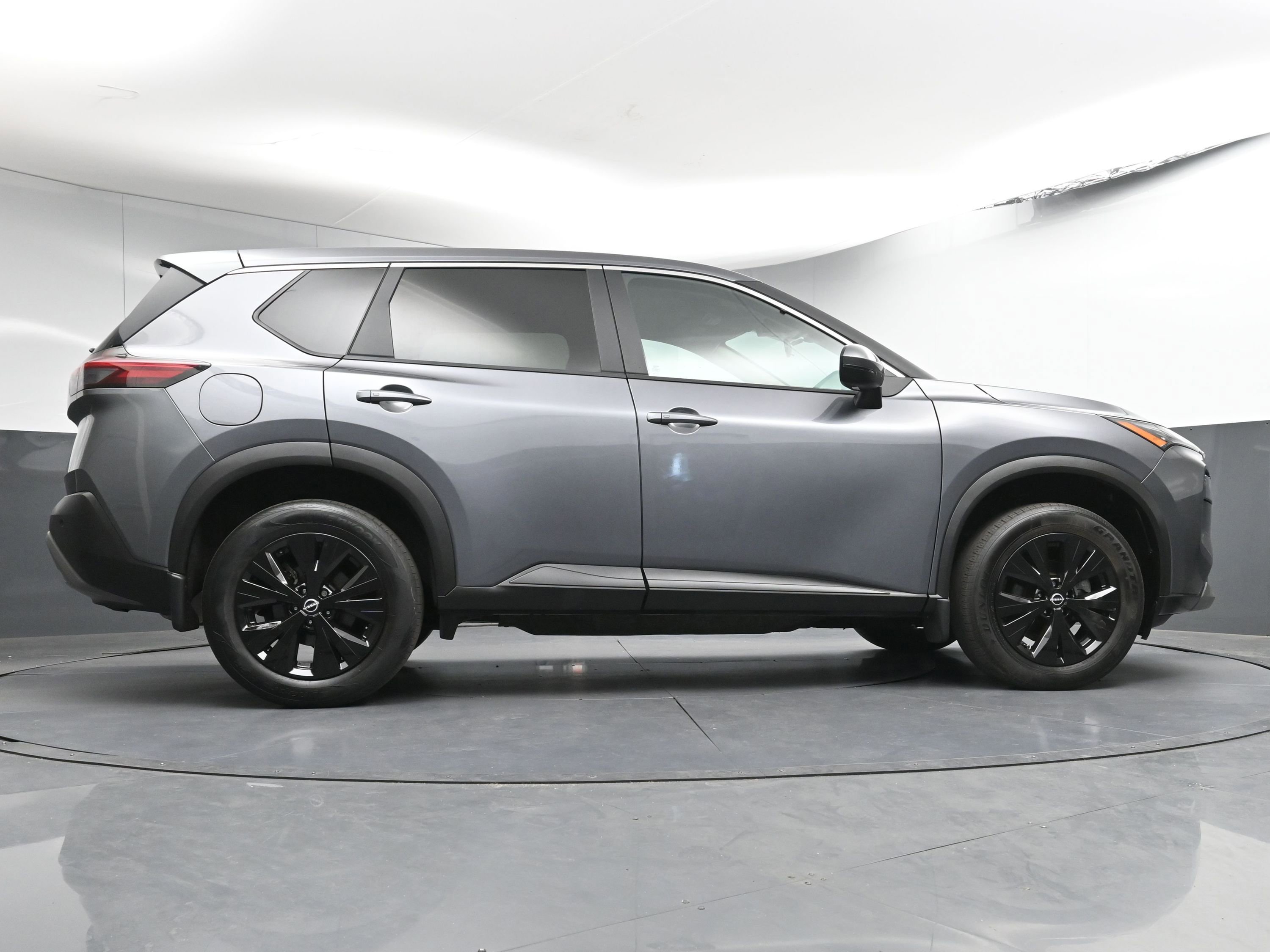 Certified 2023 Nissan Rogue SV image 26