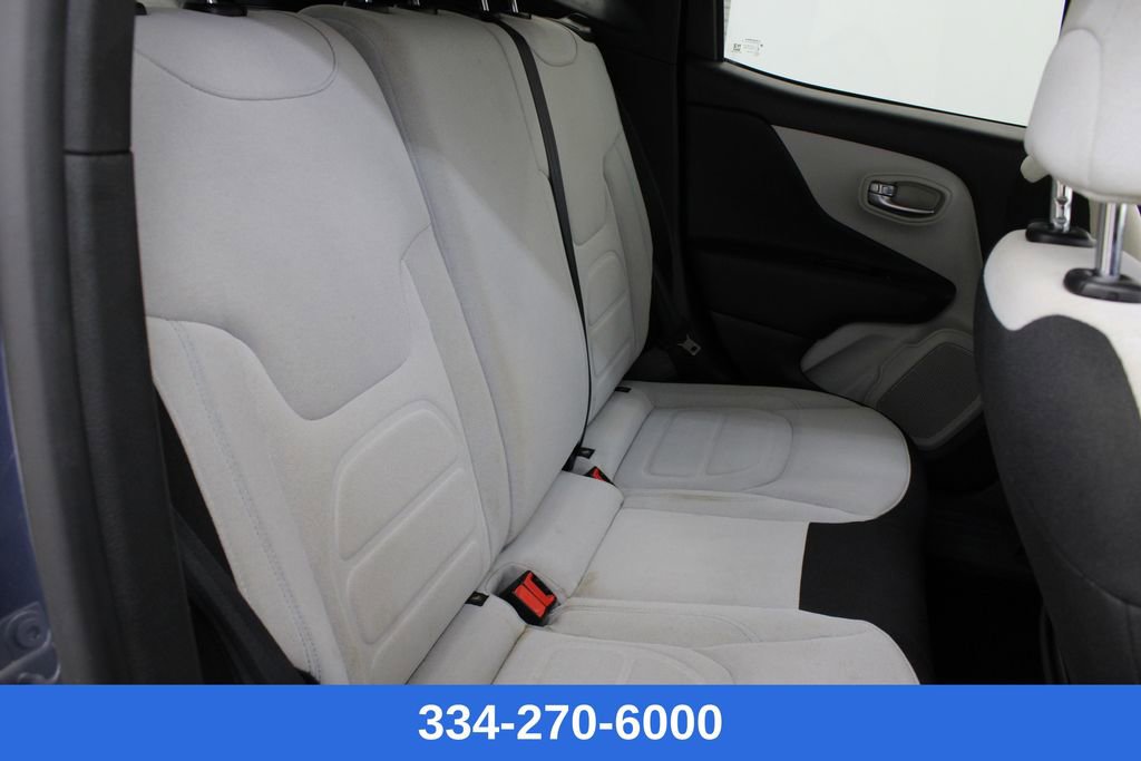 Used 2022 Jeep Renegade Latitude image 19