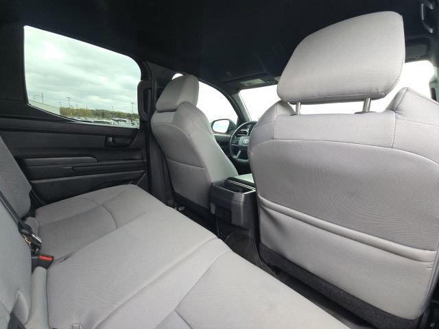 Used 2025 Toyota Tacoma SR5 AWD/4WD image 16