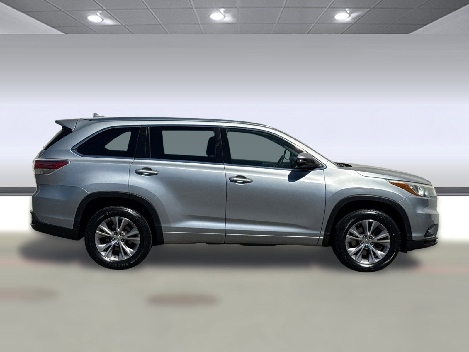 Used 2015 Toyota Highlander XLE image 8