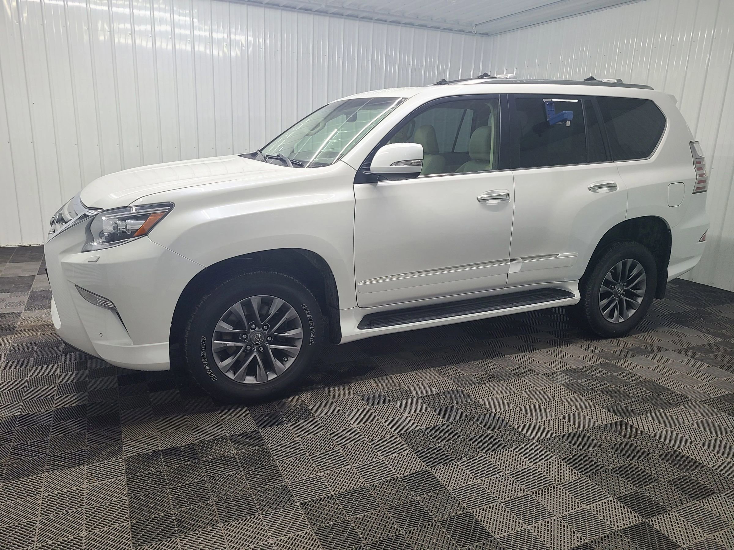 Used 2014 Lexus GX 460 Luxury image 8