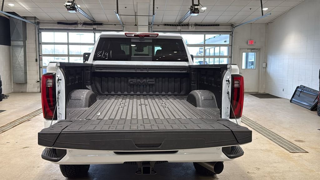 New 2026 GMC Sierra 2500 Denali w/ Denali Reserve Package AWD/4WD image 17