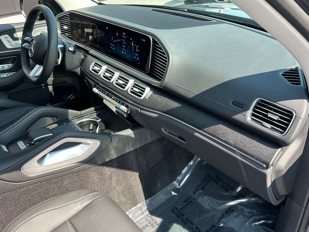 New 2026 Mercedes-Benz GLS 450 4MATIC image 30