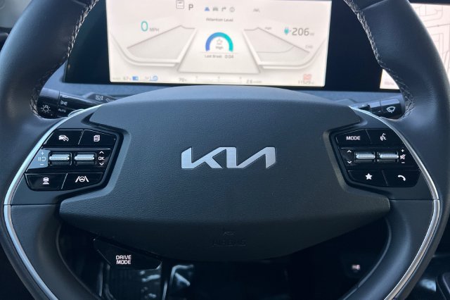 Used 2024 Kia EV6 Light RWD image 26