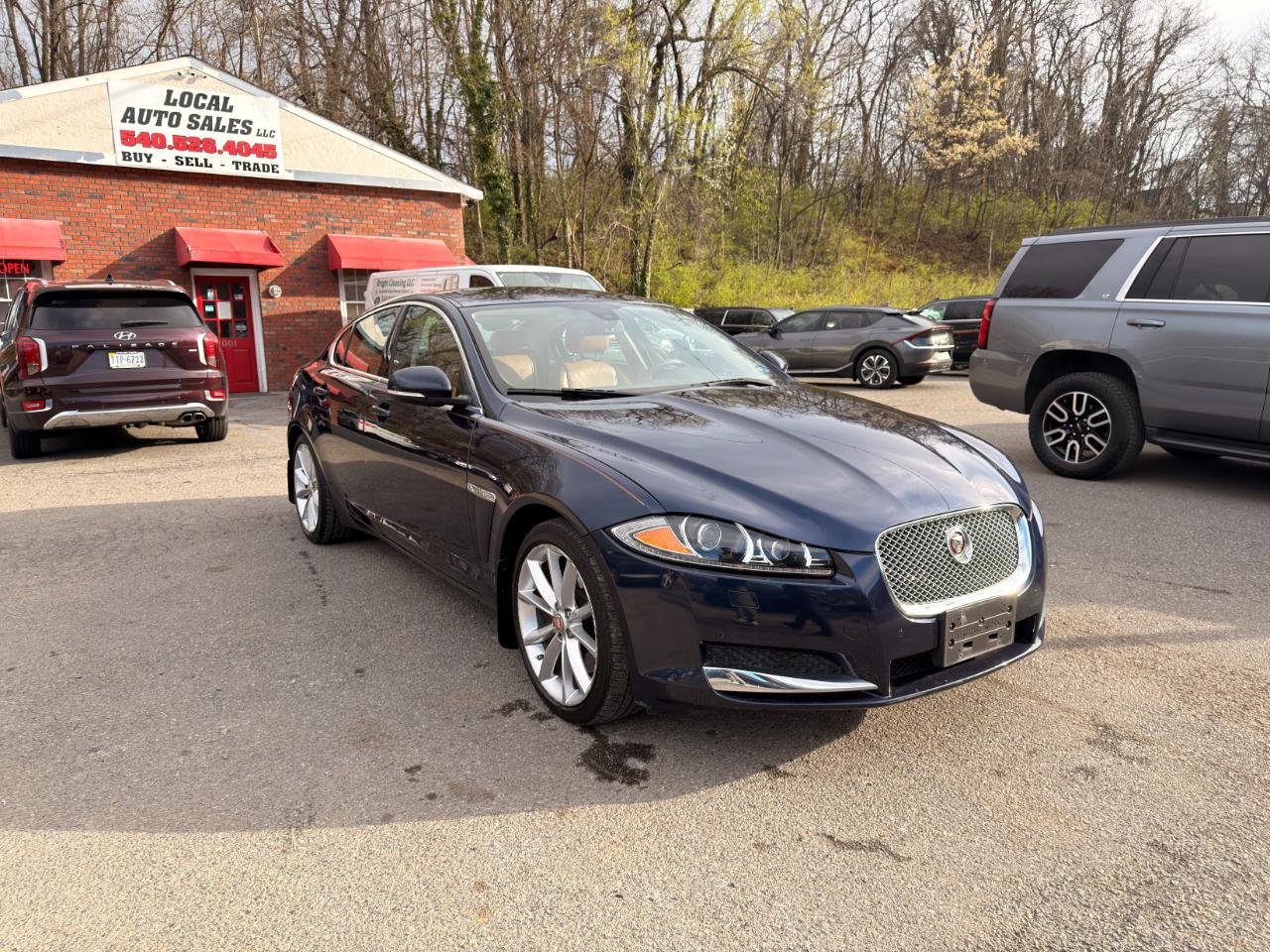Used 2015 Jaguar XF Portfolio AWD/4WD image 3