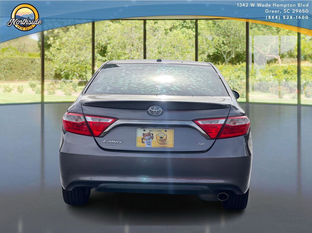 Used 2017 Toyota Camry SE w/ Moonroof Package image 26