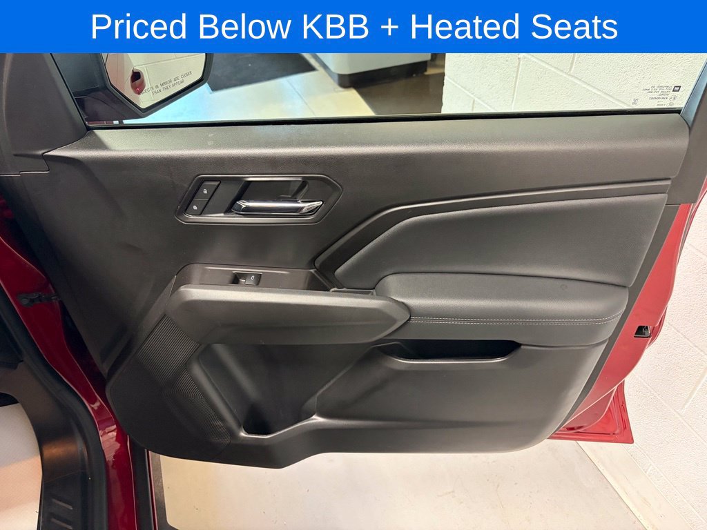 Used 2025 Chevrolet Colorado LT AWD/4WD image 20