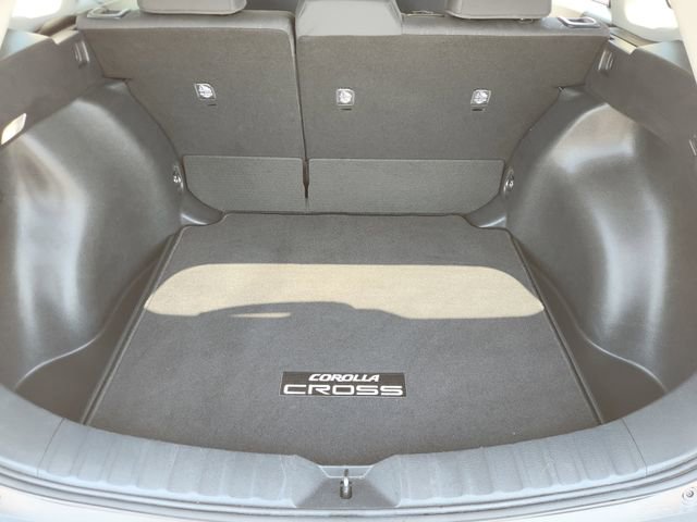 Certified 2026 Toyota Corolla Cross LE FWD image 28