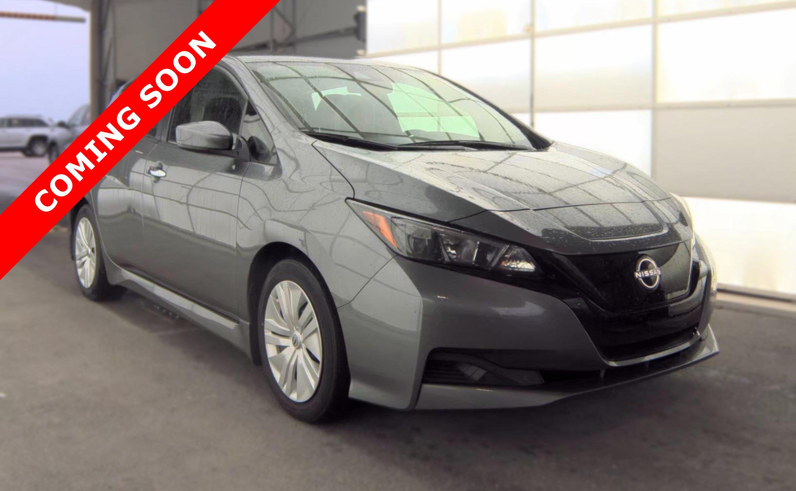 Used 2025 Nissan Leaf S FWD image 3