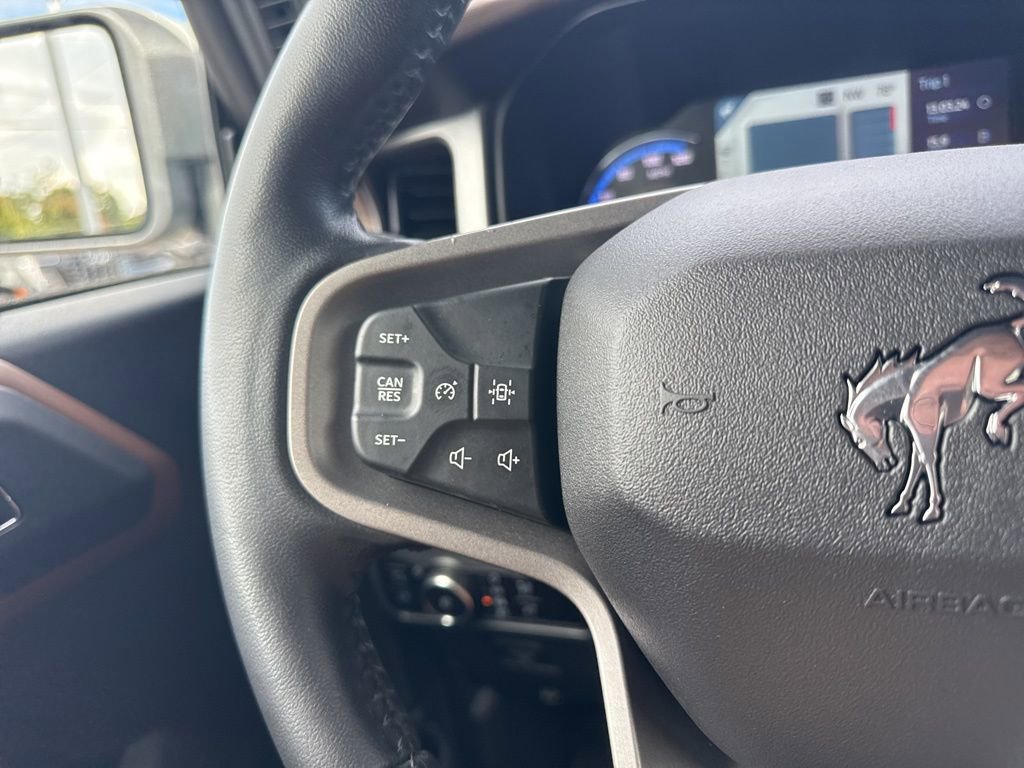 Used 2023 Ford Bronco Outer Banks image 14