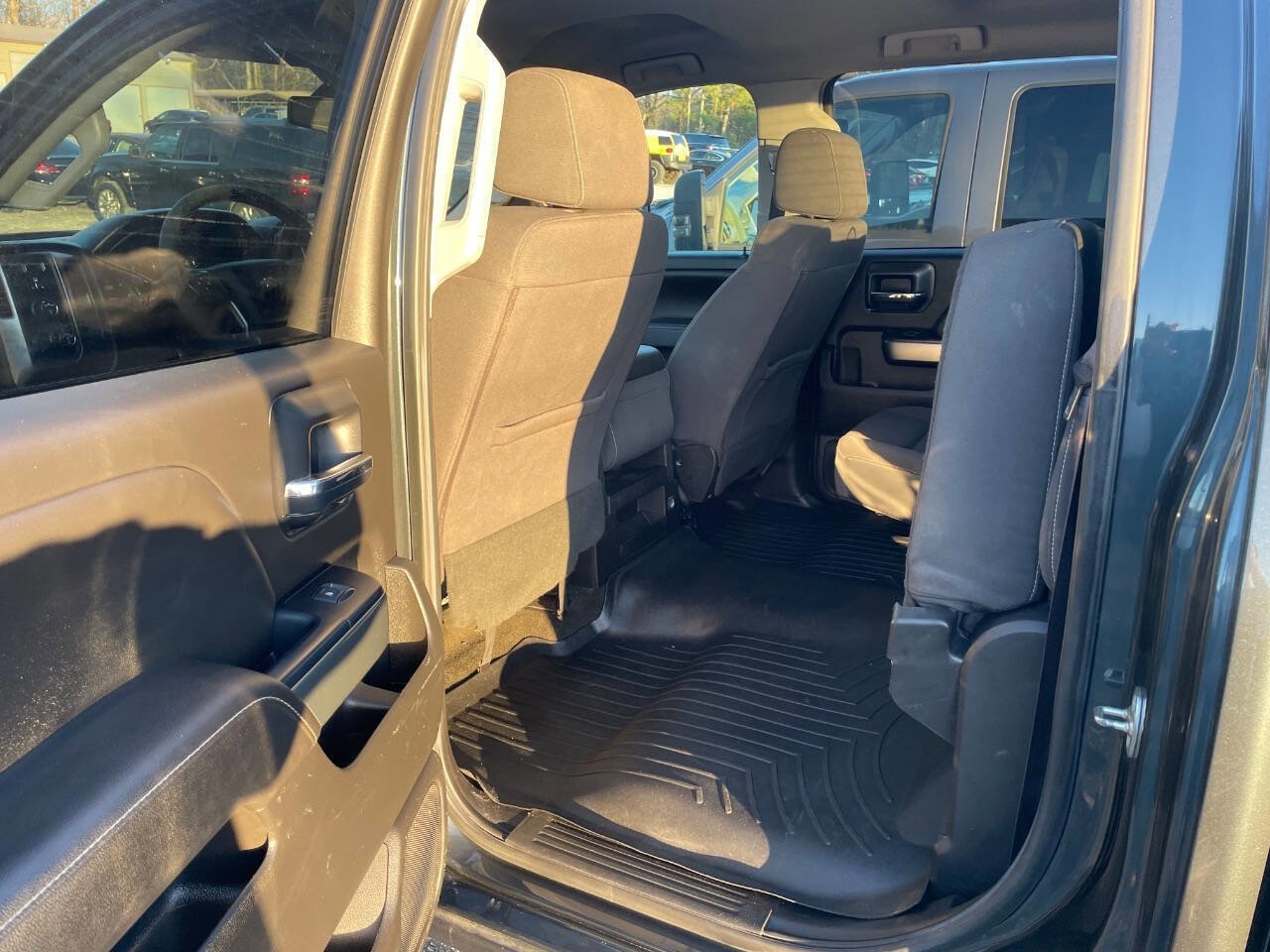 Used 2017 Chevrolet Silverado 3500 LT w/ LT Convenience Package image 23