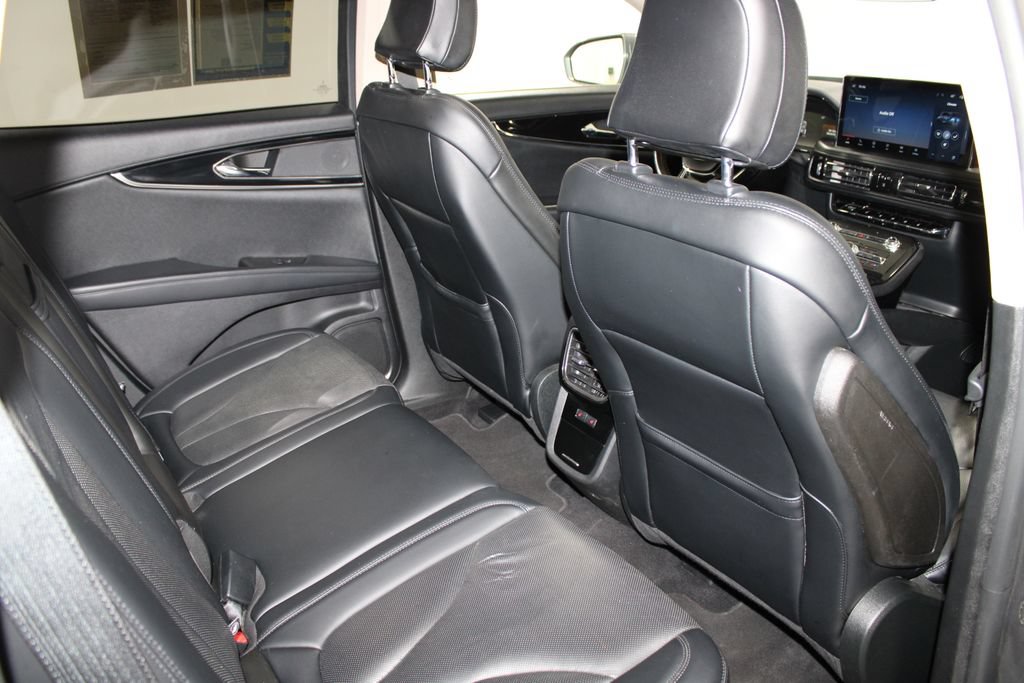 Used 2022 Lincoln Nautilus Reserve AWD/4WD image 34