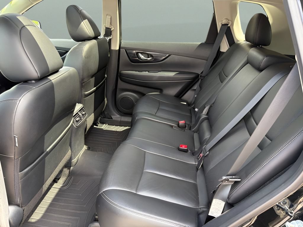 Used 2019 Nissan Rogue SL w/ Premium Package AWD/4WD image 21