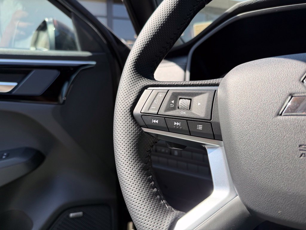 New 2026 Mitsubishi Outlander LE FWD image 20