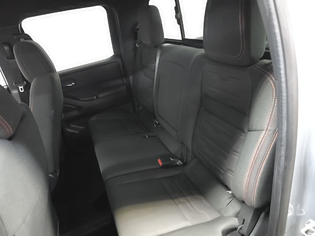 Used 2023 Nissan Frontier PRO-4X w/ Pro Convenience Package image 31