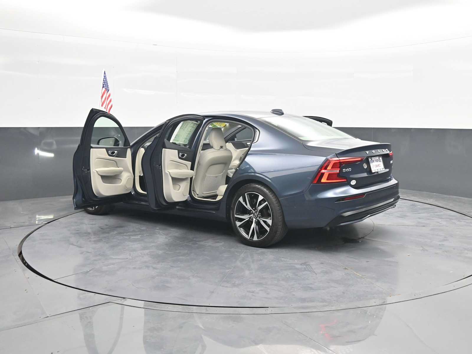 Used 2024 Volvo S60 B5 Plus AWD/4WD image 48
