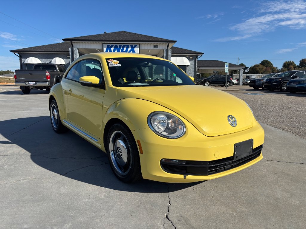 Used 2012 Volkswagen Beetle 2.5 FWD image 2