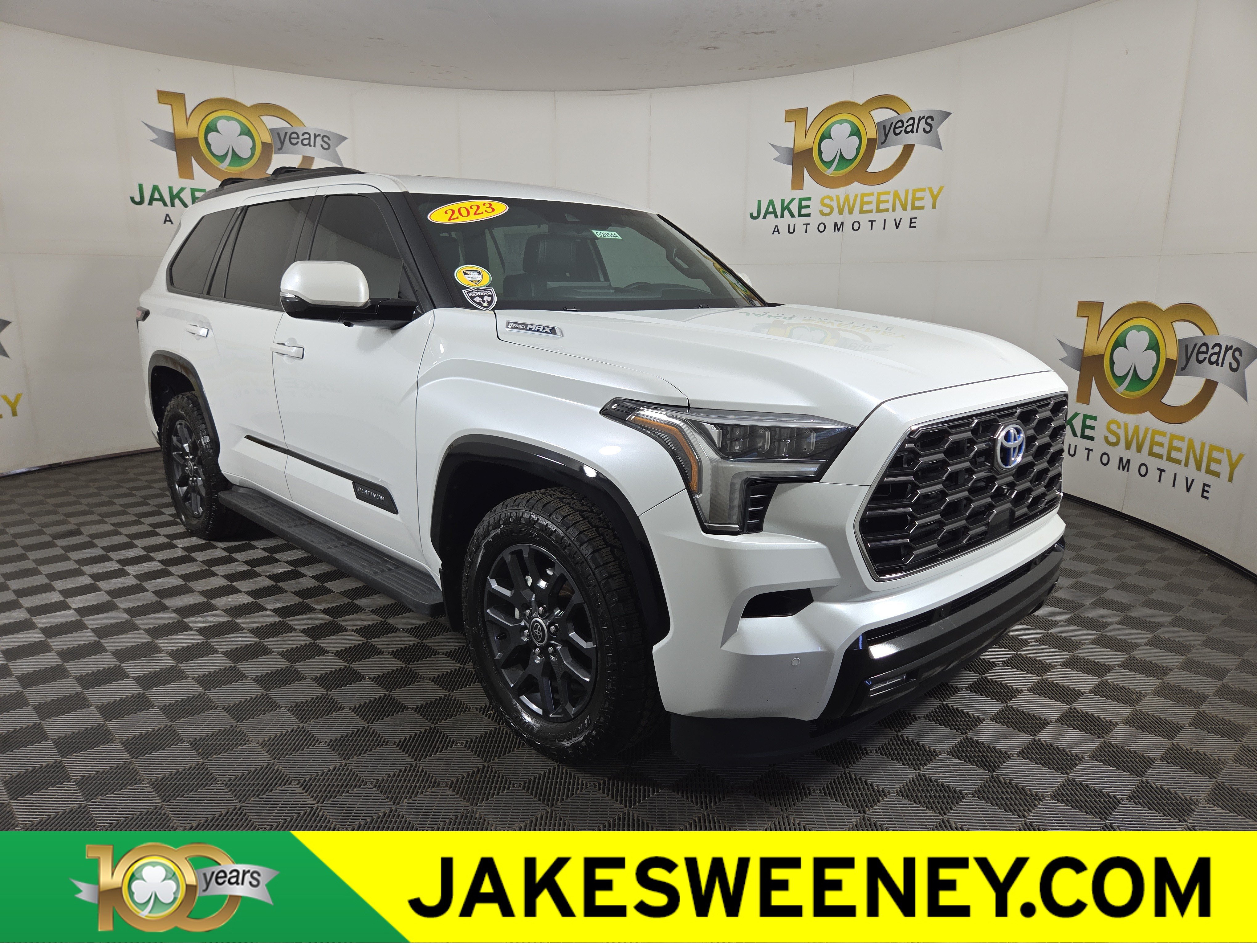 Used 2023 Toyota Sequoia Platinum AWD/4WD image 1