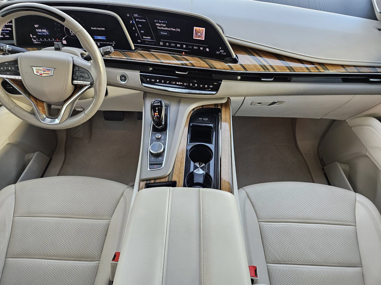 Used 2021 Cadillac Escalade Premium Luxury Platinum AWD/4WD image 31
