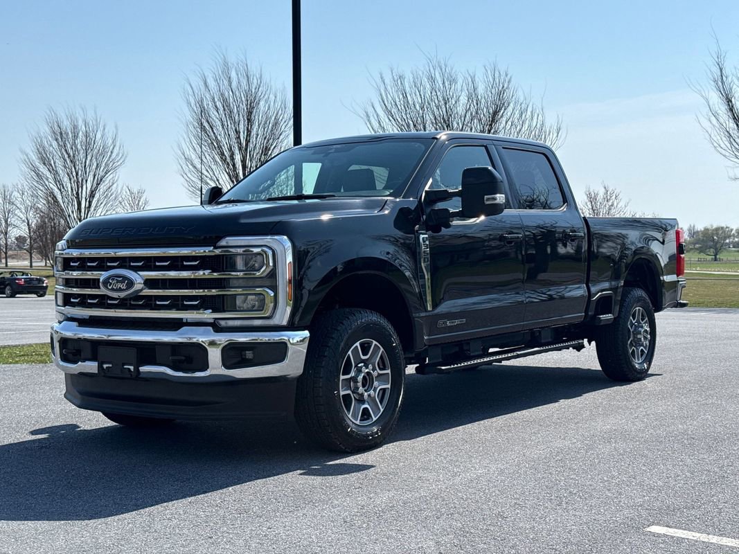 Used 2025 Ford F350 Lariat w/ Camper Package image 5