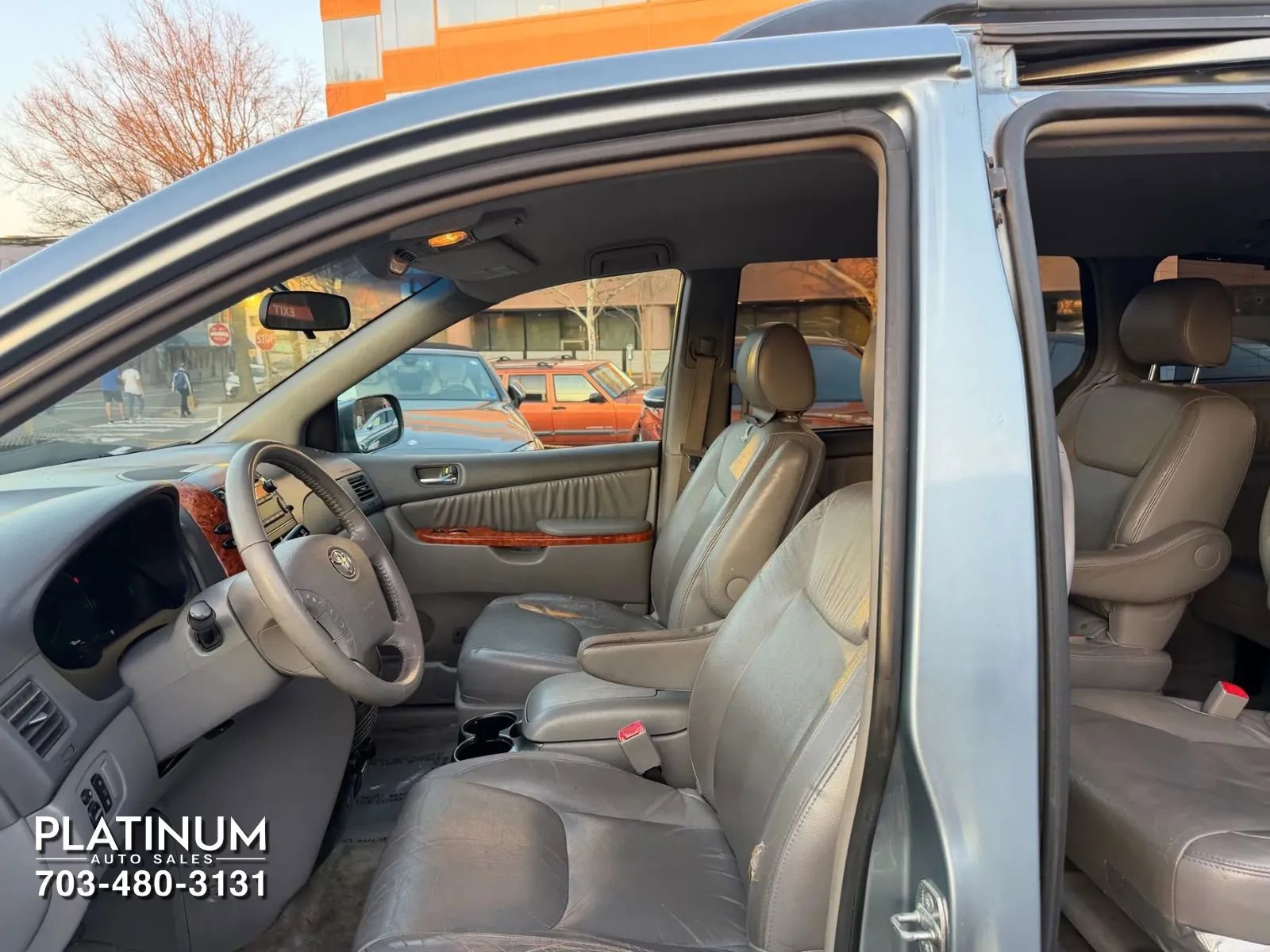 Used 2007 Toyota Sienna XLE image 13