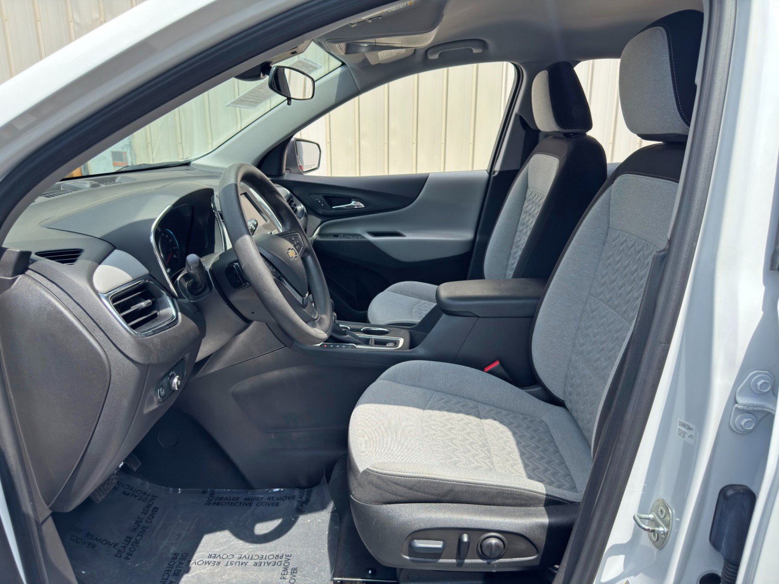 Used 2024 Chevrolet Equinox LS w/ LS Convenience Package AWD/4WD image 15