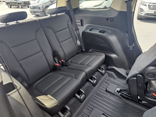 Used 2019 GMC Acadia Denali w/ Technology Package FWD image 17