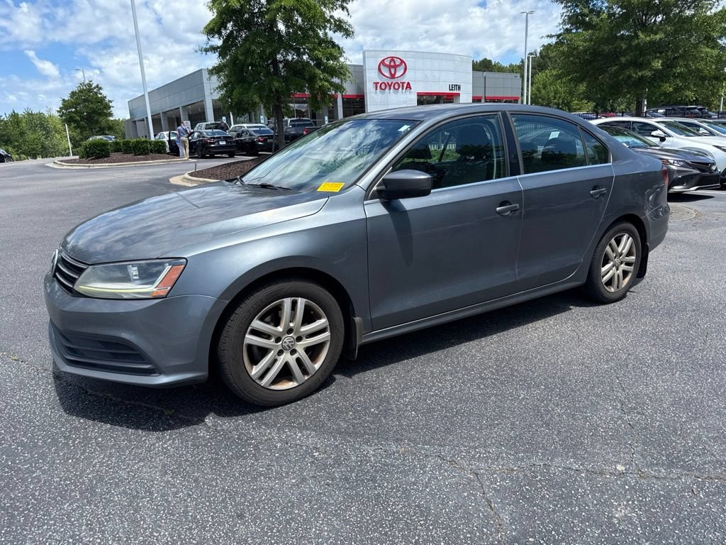 Used 2017 Volkswagen Jetta S w/ Jetta S Cold Weather Package FWD image 1