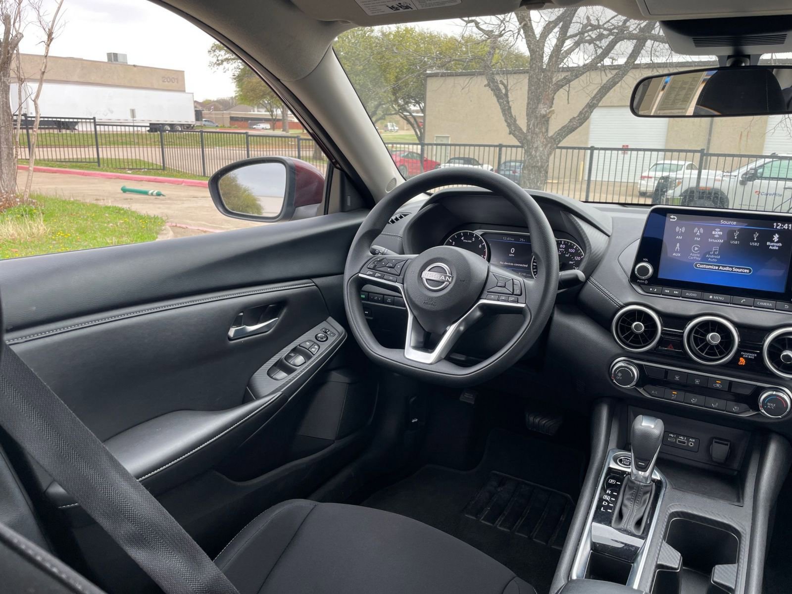 Used 2025 Nissan Sentra SV image 37