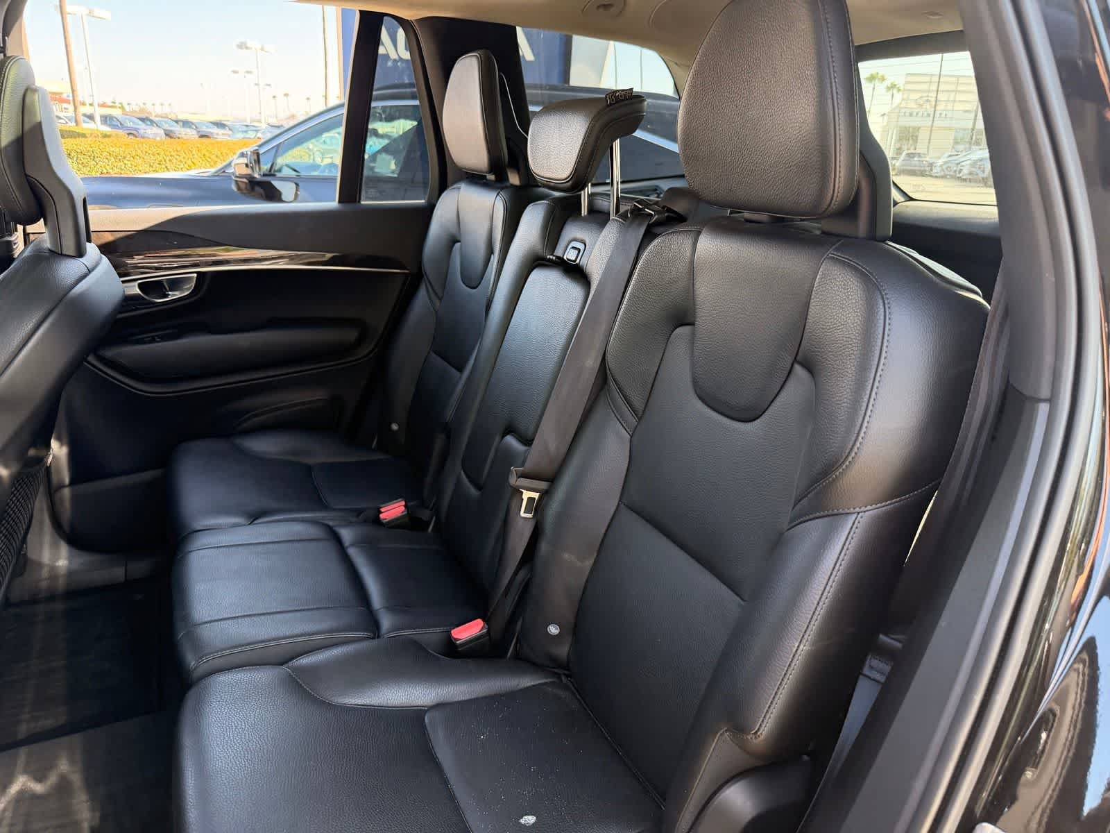 Used 2018 Volvo XC90 T6 Momentum w/ Convenience Package AWD/4WD image 10