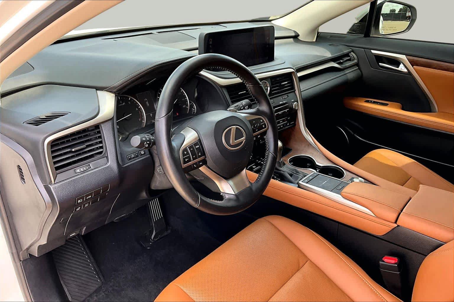 Certified 2022 Lexus RX 350L FWD w/ Premium Package image 18