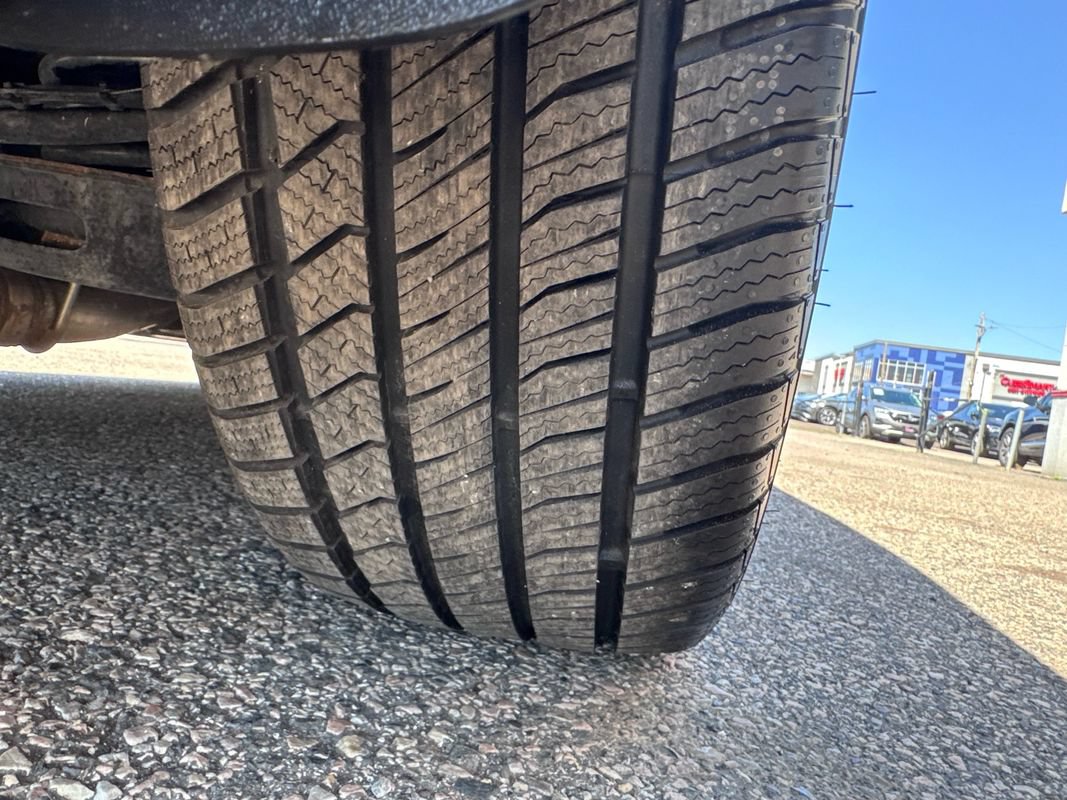 Used 2019 Dodge Challenger R/T RWD image 42