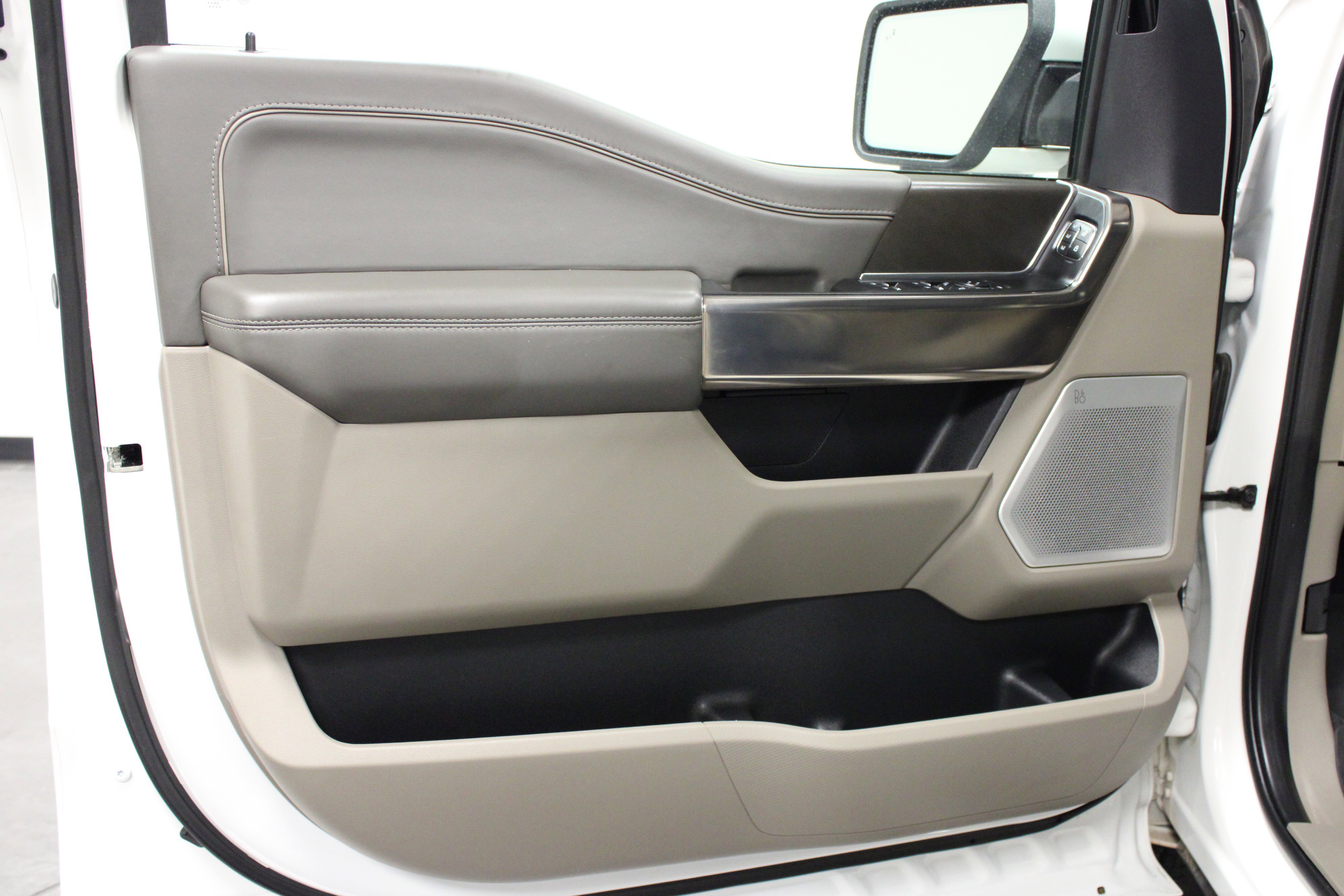 Used 2024 Ford F150 Platinum w/ Equipment Group 703A Plus AWD/4WD image 11