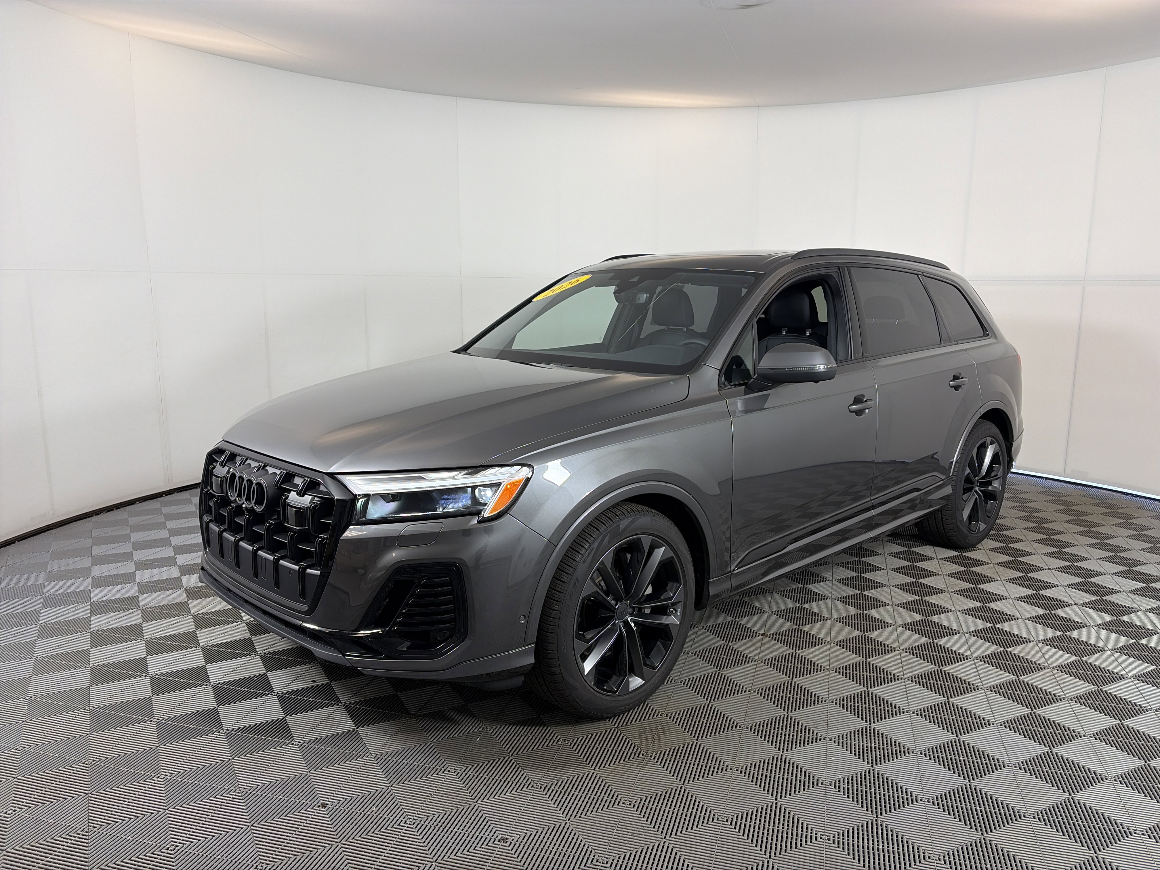 Used 2026 Audi Q7 3.0T Premium Plus w/ Premium Plus Package AWD/4WD image 2