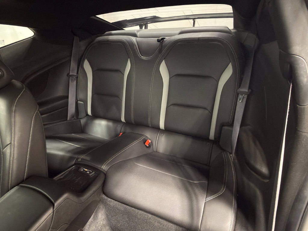 Used 2016 Chevrolet Camaro SS RWD image 32