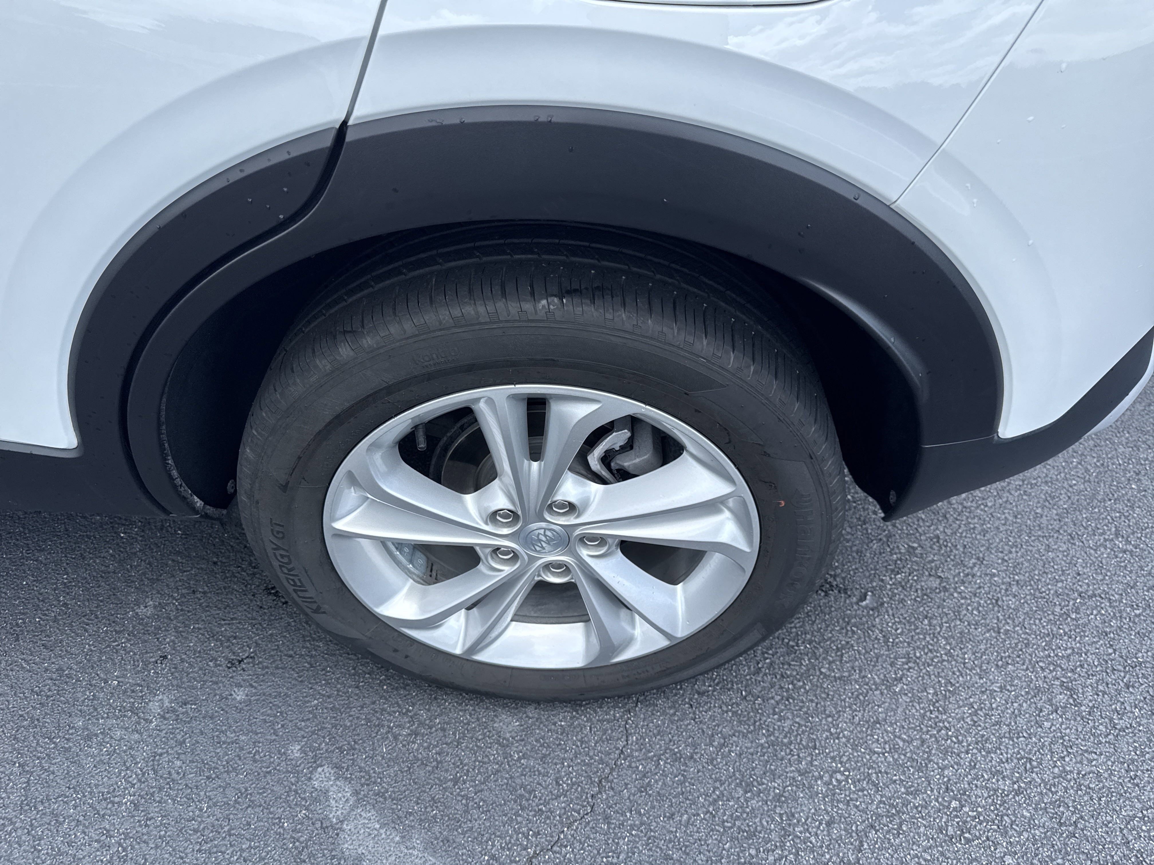 Used 2023 Buick Encore GX Preferred w/ Cold Weather Comfort Package image 12