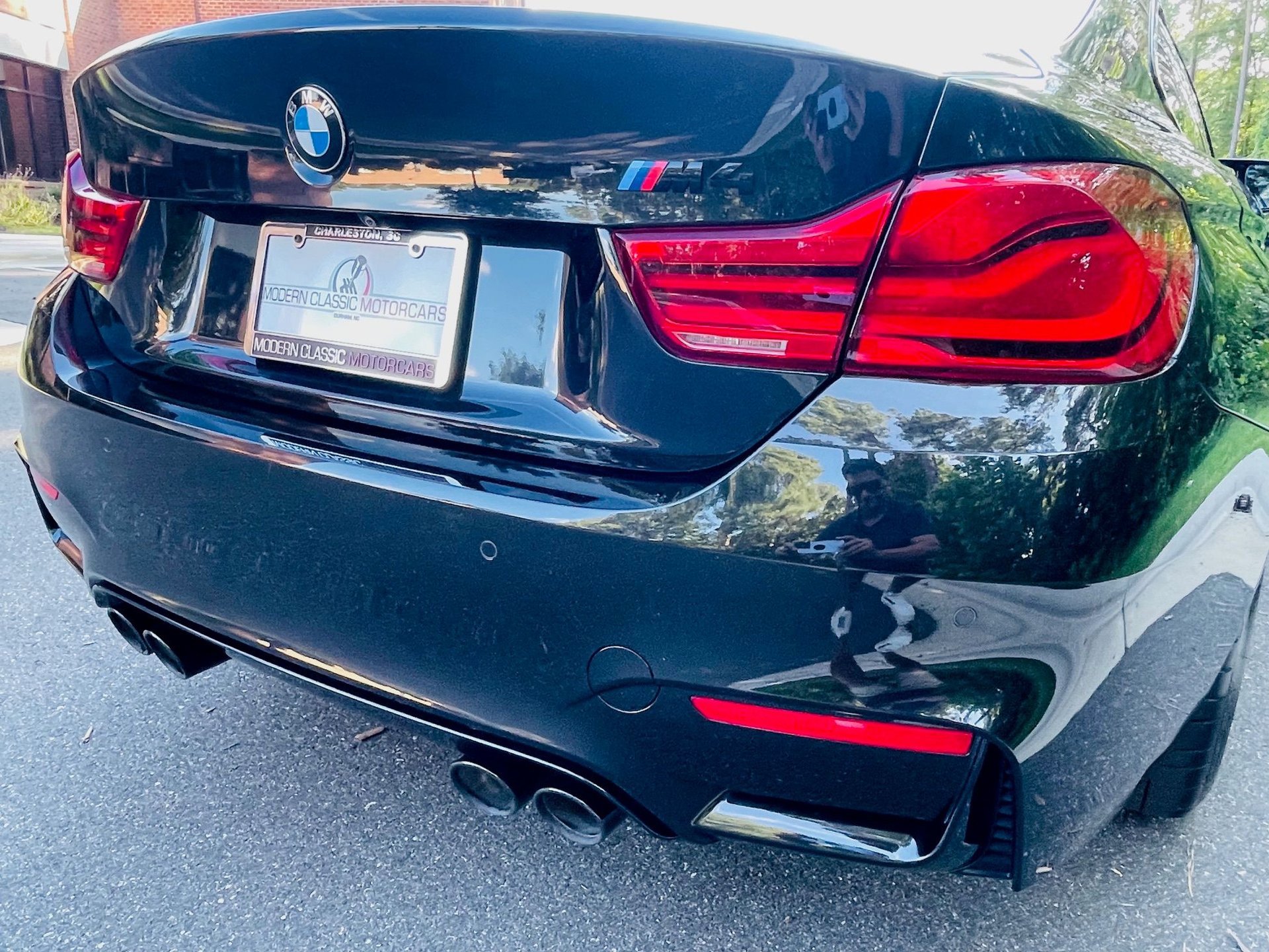 Used 2019 BMW M4 Coupe w/ Competition Package RWD image 17