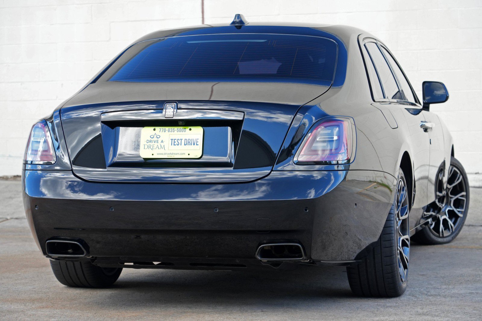 Used 2024 Rolls-Royce Ghost Black Badge w/ Black Badge Ghost Package AWD/4WD image 5