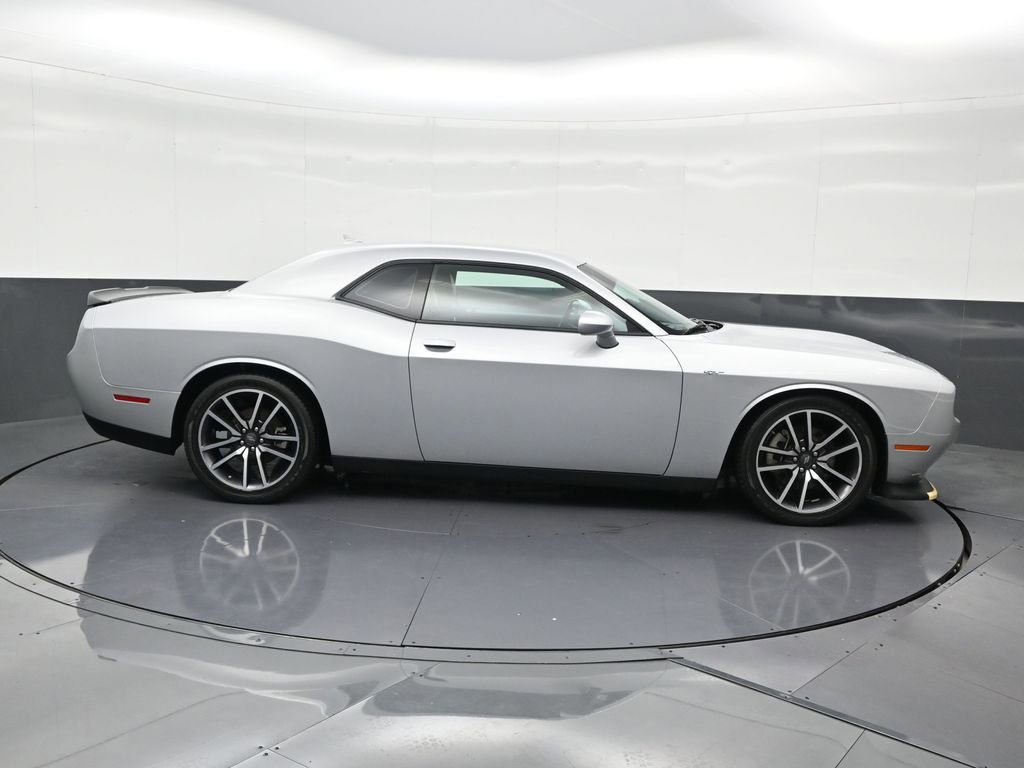Used 2023 Dodge Challenger GT w/ Plus Package image 7