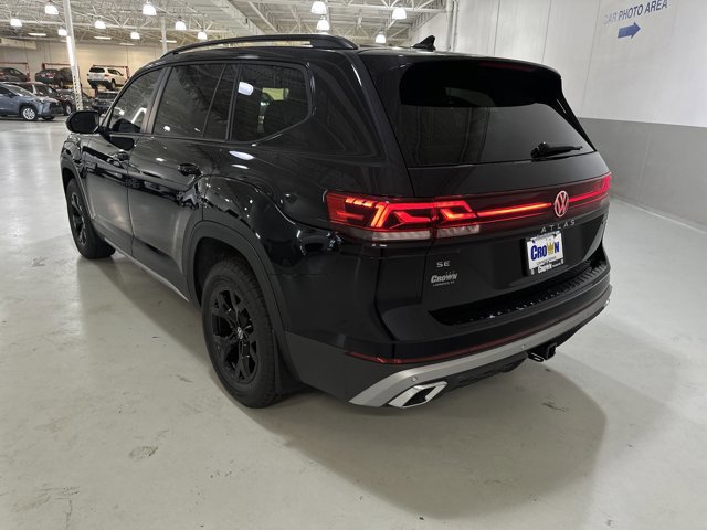 New 2026 Volkswagen Atlas Peak Edition image 6