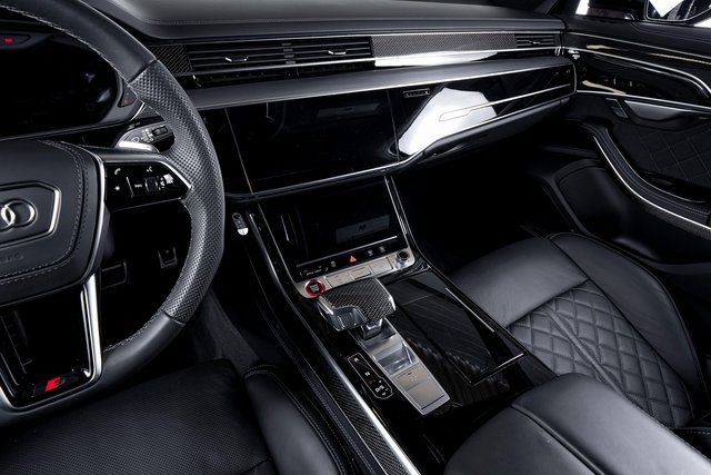 Used 2024 Audi S8 w/ S8 Comfort Plus Package image 31