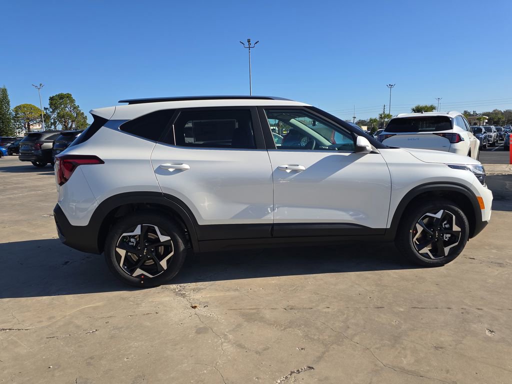 New 2026 Kia Seltos EX image 9