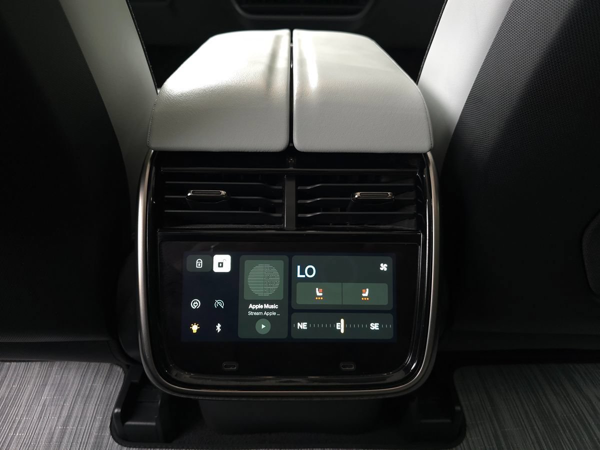 Used 2023 Rivian R1T Adventure AWD/4WD image 19