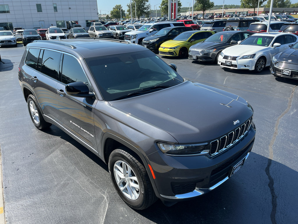 Used 2025 Jeep Grand Cherokee L Laredo RWD image 7
