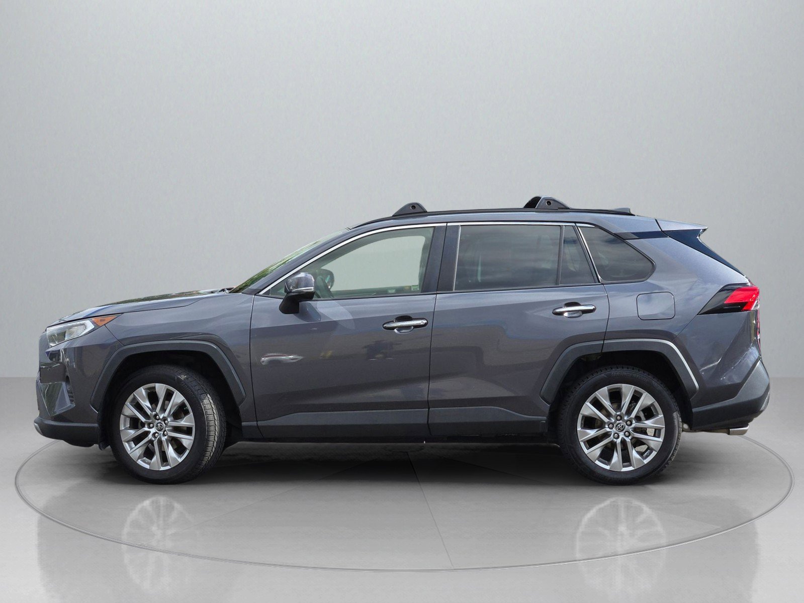 Used 2019 Toyota RAV4 Limited image 4